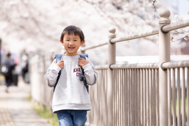 子供のGPSは何歳から